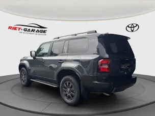Toyota Land Cruiser 2.8 D 48V Style