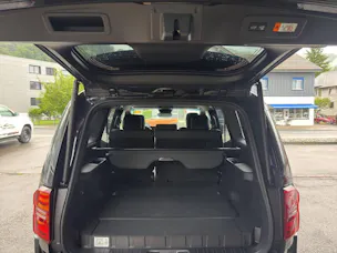 Toyota Land Cruiser 2.8 D 48V Style