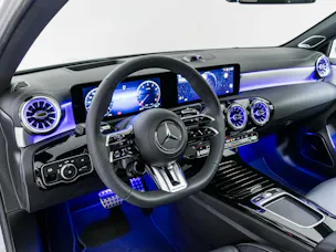 Mercedes-Benz A 35 AMG 4MATIC