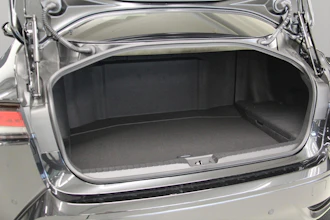 https://vehicle.imgix.net/4335866/1e46d866-0f35-405f-bfa1-7083de5ea804.jpg