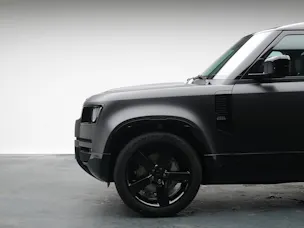 Land Rover Defender 110 3.0 D I6 350 X-Dynamic HSE