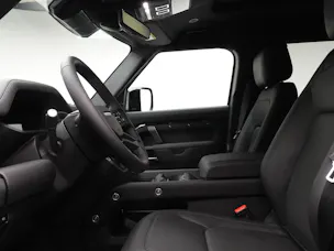 Land Rover Defender 110 3.0 D I6 350 X-Dynamic HSE