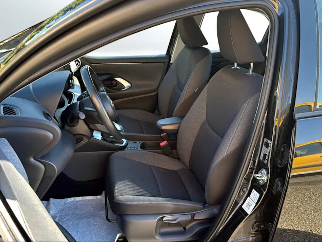 Toyota Yaris 1.5 VVT-i HSD Trend
