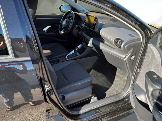 Toyota Yaris 1.5 VVT-i HSD Trend