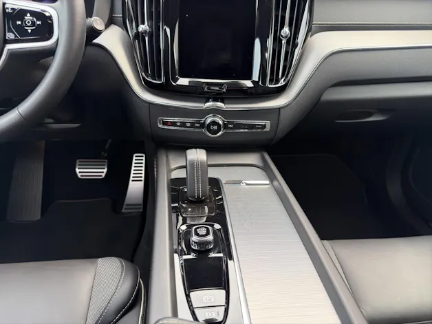 Volvo XC60 2.0 B5 MH R-Design AWD
