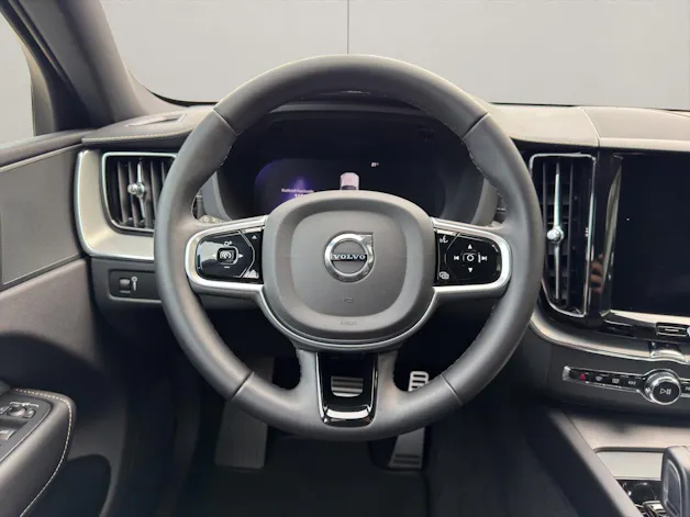 Volvo XC60 2.0 B5 MH R-Design AWD