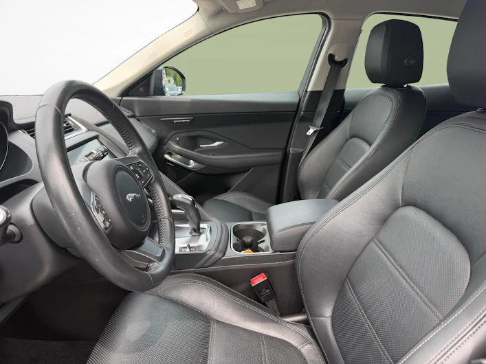 immagine del veicolo JAGUAR E-PACE