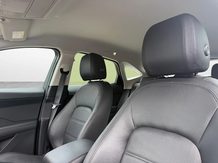 immagine del veicolo JAGUAR E-PACE