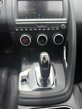 immagine del veicolo JAGUAR E-Pace 2.0 T 200 SE AWD
