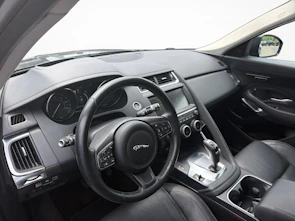 immagine del veicolo JAGUAR E-Pace 2.0 T 200 SE AWD