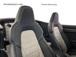 Porsche 911 Carrera 4 GTS Cabriolet
