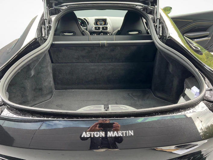 Fahrzeugbild ASTON MARTIN V12 Vantage