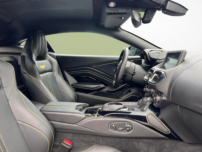 Fahrzeugbild ASTON MARTIN V12 Vantage