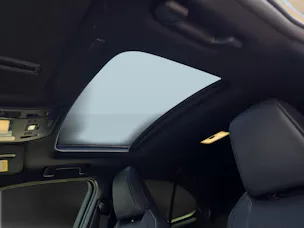 Lexus UX 250h Comfort / ab 3,99% Leasing bei Abschluss einer Protect Autoversicherung