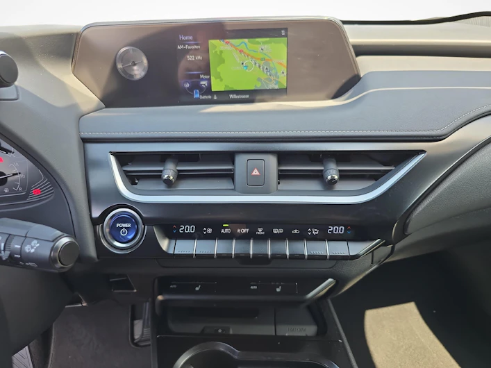 Fahrzeugbild LEXUS UX