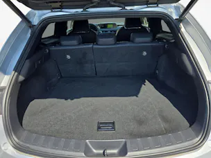 Lexus UX 250h Comfort / ab 3,99% Leasing bei Abschluss einer Protect Autoversicherung