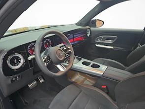 image du véhicule MERCEDES-BENZ GLB 220 4MATIC AMG Line