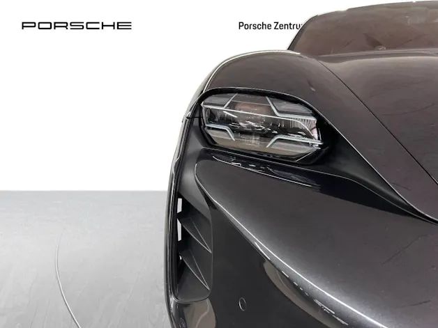 Porsche Taycan Turbo