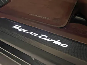 Porsche Taycan Turbo