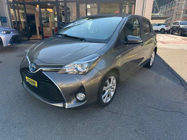 Toyota Yaris 1.5 VVT-i HSD Trend