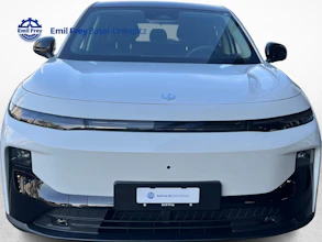 https://vehicle.imgix.net/4336052/486446ea-85a4-4fd9-a6f3-83c3e5b4fe26.jpg