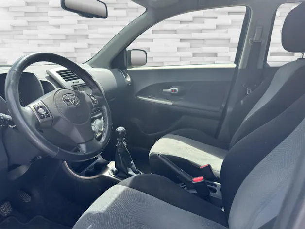 Toyota Urban Cruiser 1.4 D-4D L. Terra fédéral 4WD