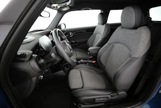 https://vehicle.imgix.net/4336111/76aa7aef-643c-4060-ae46-9627dd11dfbb.jpg