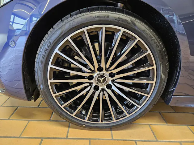 Mercedes-Benz C 220 d 4Matic Limousine AMG Line Swiss Star