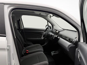 https://vehicle.imgix.net/4336138/dafa253a-e7d0-4fbf-b2cb-6d6c0654e332.jpg