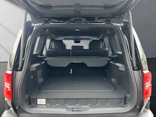 Toyota Land Cruiser 2.8 D 48V Invincible