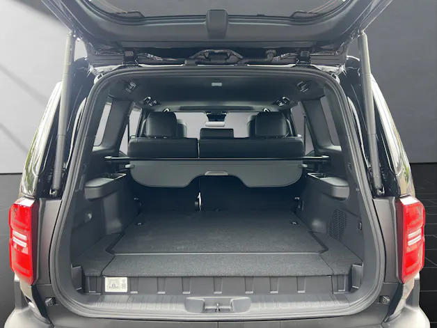 Toyota Land Cruiser 2.8 D 48V Invincible