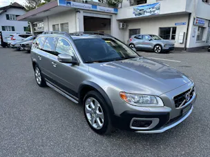 Volvo XC70 2.4 D5 Summum AWD