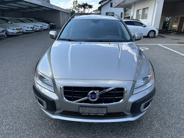 Volvo XC70 2.4 D5 Summum AWD