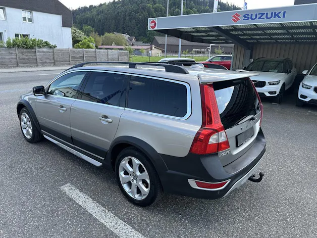 Volvo XC70 2.4 D5 Summum AWD