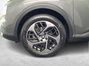 https://vehicle.imgix.net/4336212/9a1715d4-caa8-485f-9381-8e4863722cf1.jpg