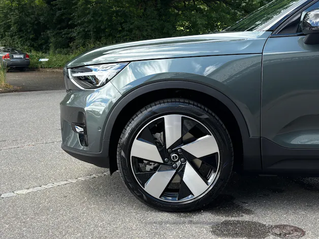 Volvo EX40 Twin XCENTRIC Edition AWD