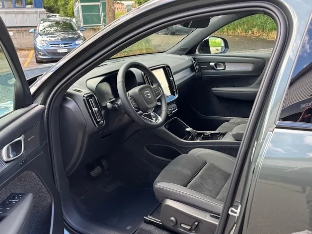 Volvo EX40 Twin XCENTRIC Edition AWD