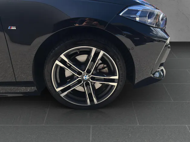 BMW 120d xDrive SAG
