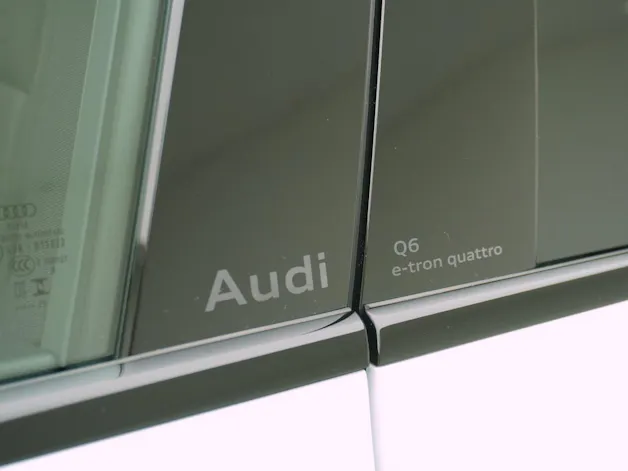 Audi Q6 e-tron S line quattro