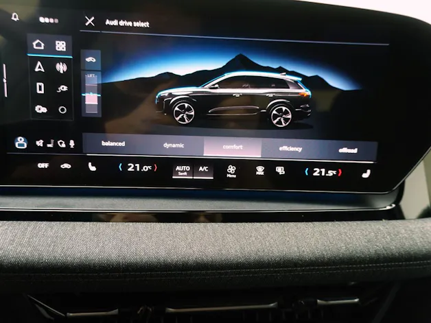 Audi Q6 e-tron S line quattro