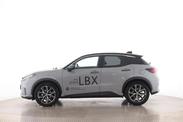 Lexus LBX 1.5 Hybrid Cool AWD
