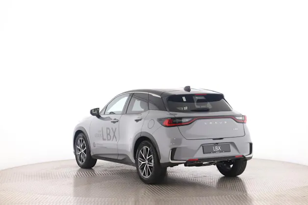 Lexus LBX 1.5 Hybrid Cool AWD