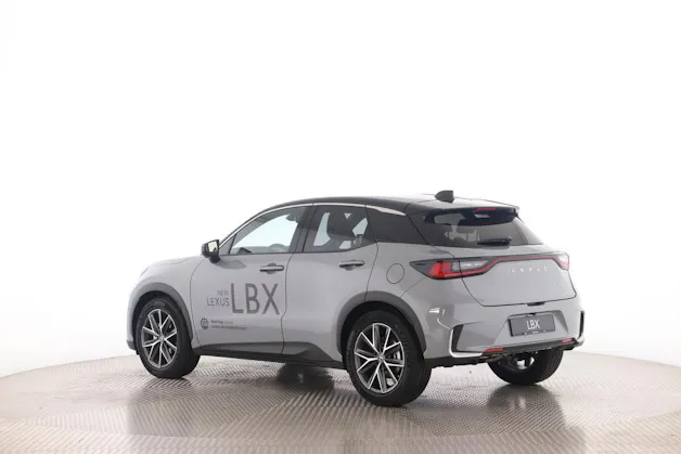 Lexus LBX 1.5 Hybrid Cool AWD