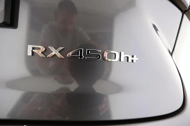 Lexus RX 450h+ F-Line