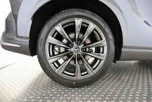 Fahrzeugbild LEXUS RX 450h+ F-Line
