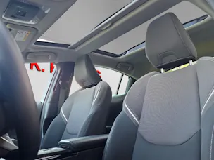 Toyota Prius 2.0 Plug-In-Hybrid Style