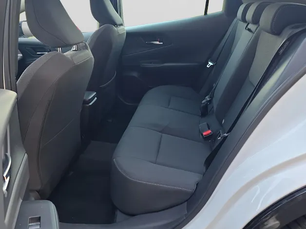 Toyota Prius 2.0 Plug-In-Hybrid Style