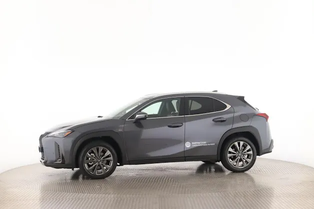 Lexus UX 300h F-Line