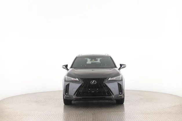 Lexus UX 300h F-Line