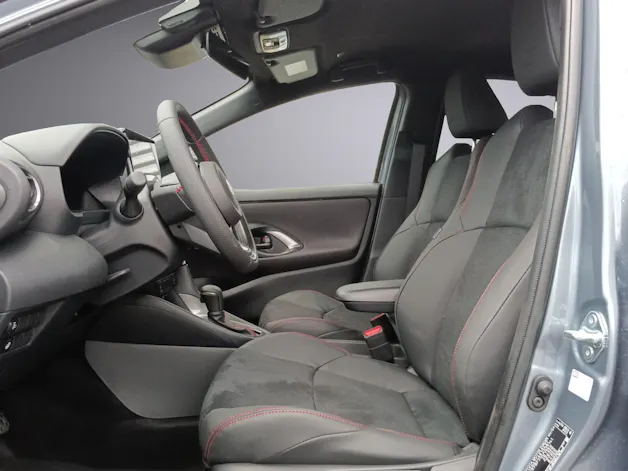 Toyota Yaris 1.5 VVT-i HSD GR Sport